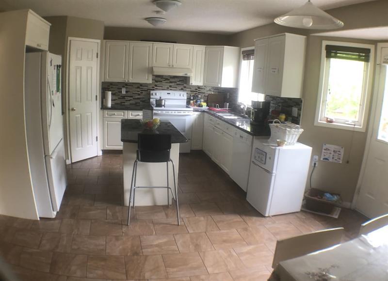 Brother Li Homestay Калґарі Екстер'єр фото